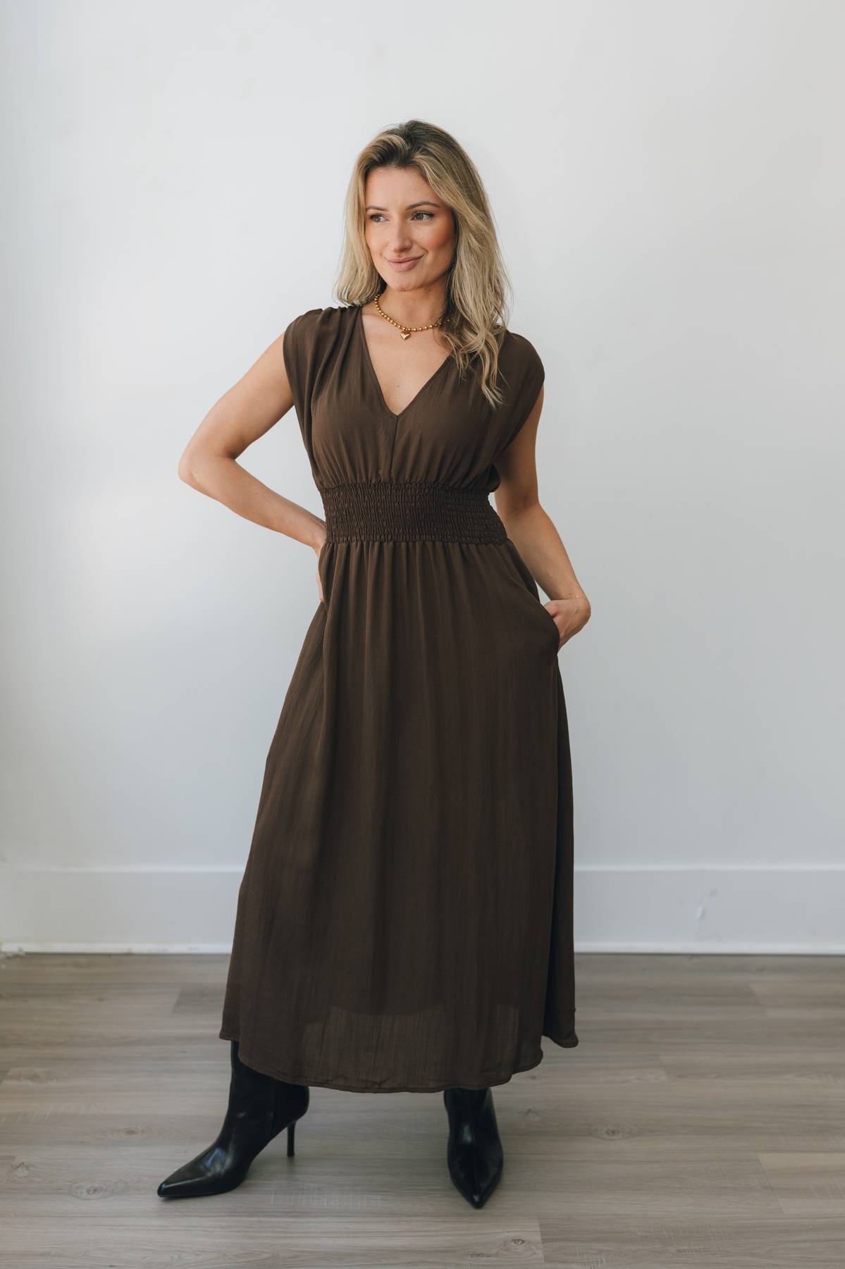 Espresso Maxi Dress Beso del Sol Boutique Espresso Maxi Dress Beso del Sol Boutique