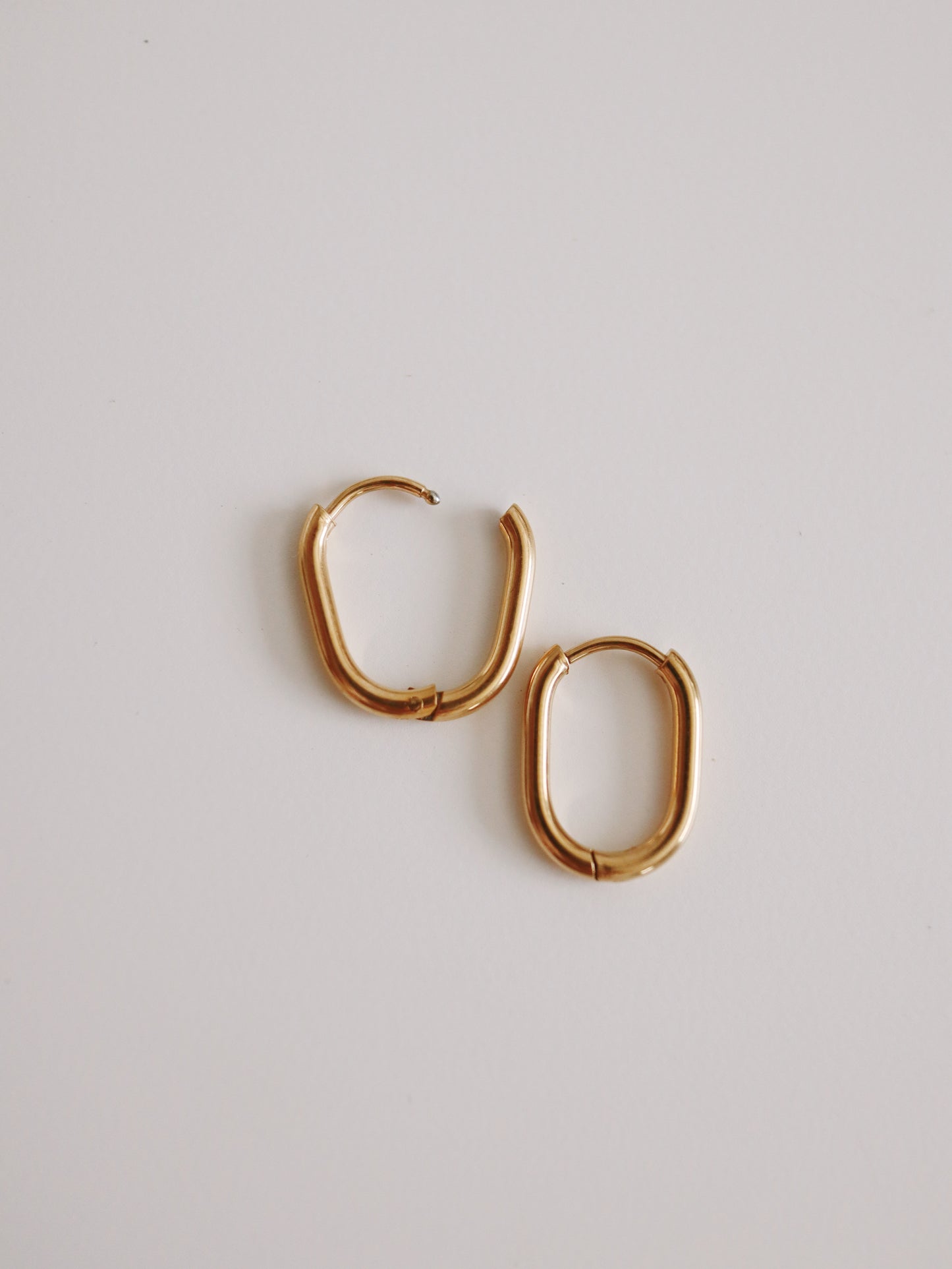 Thin Rectangle Hoops