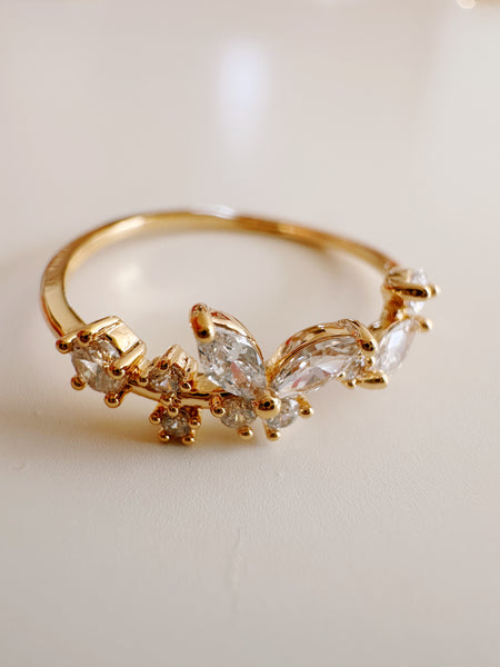 Lilli Crystal Ring