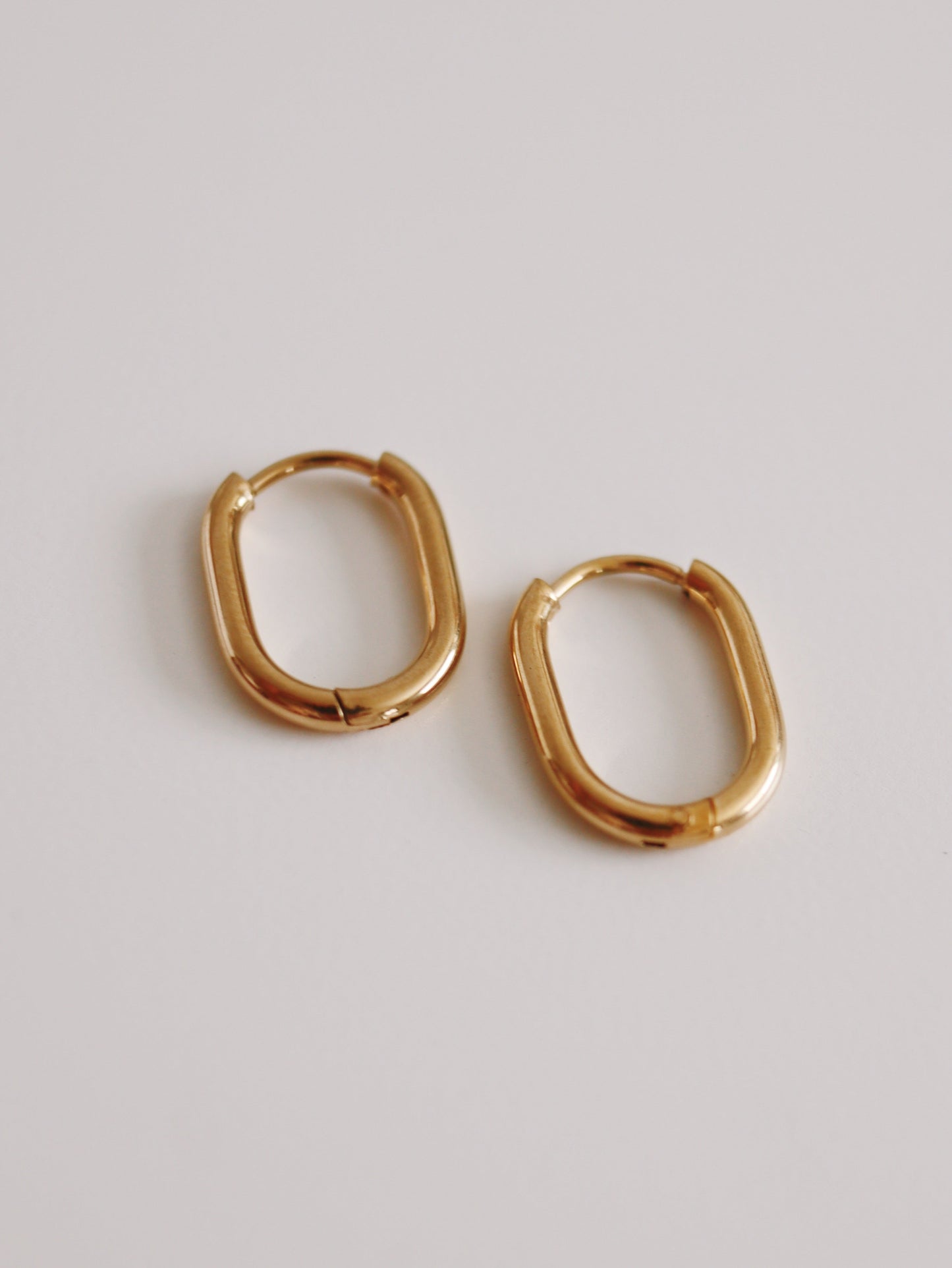 Thin Rectangle Hoops