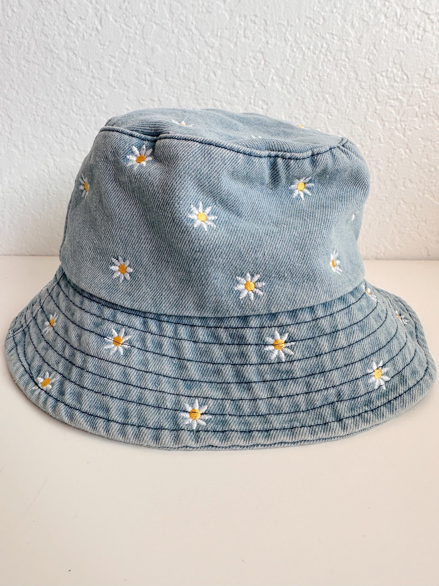 Daisies Bucket Hat