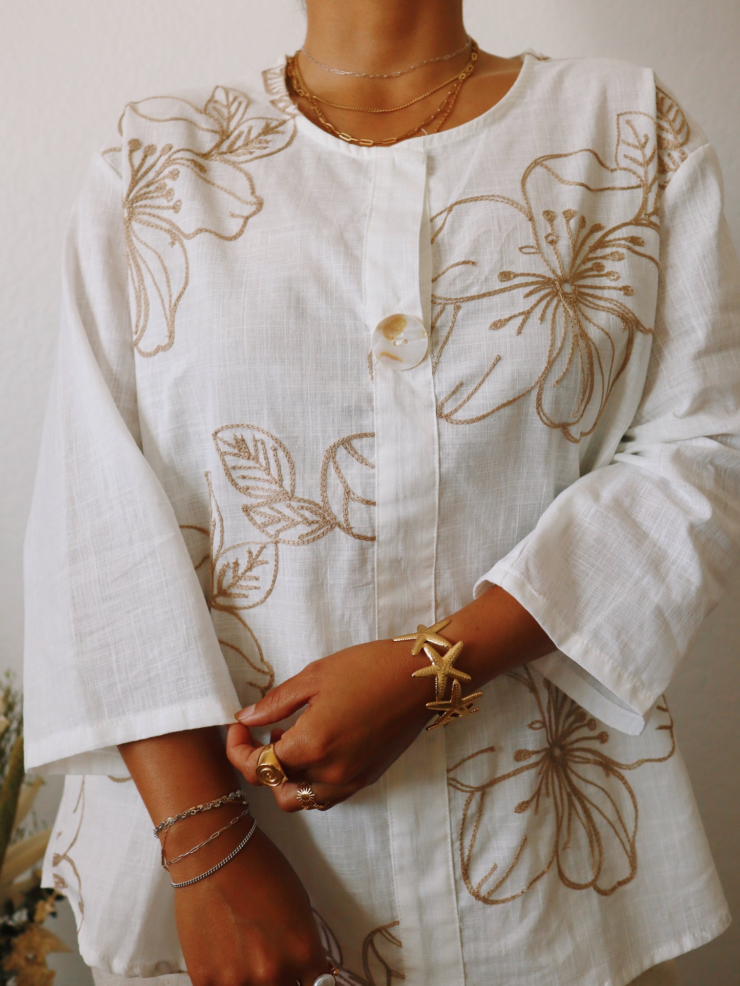 Vakaru Beige Embroidered Top