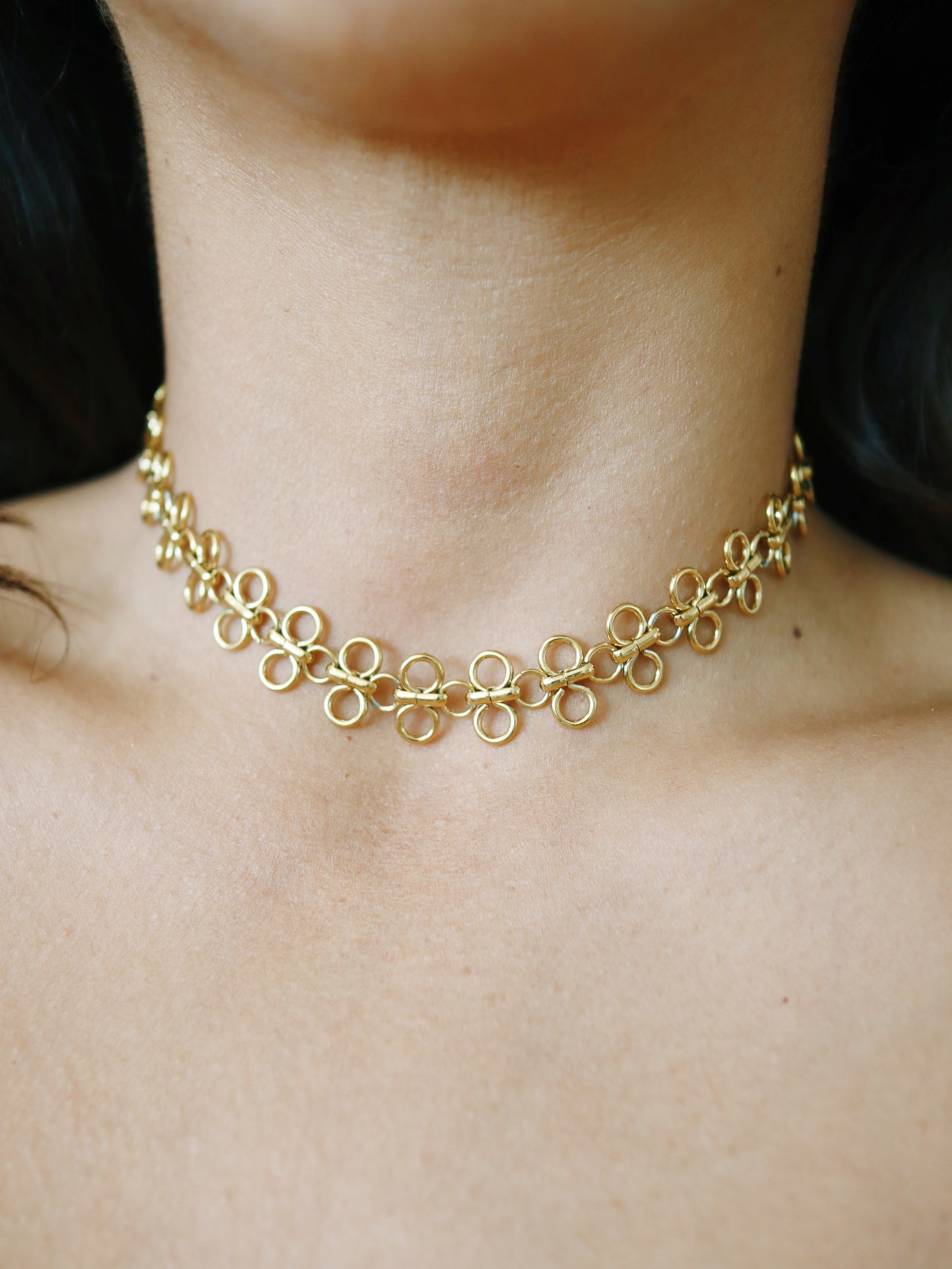 Le Lis Choker