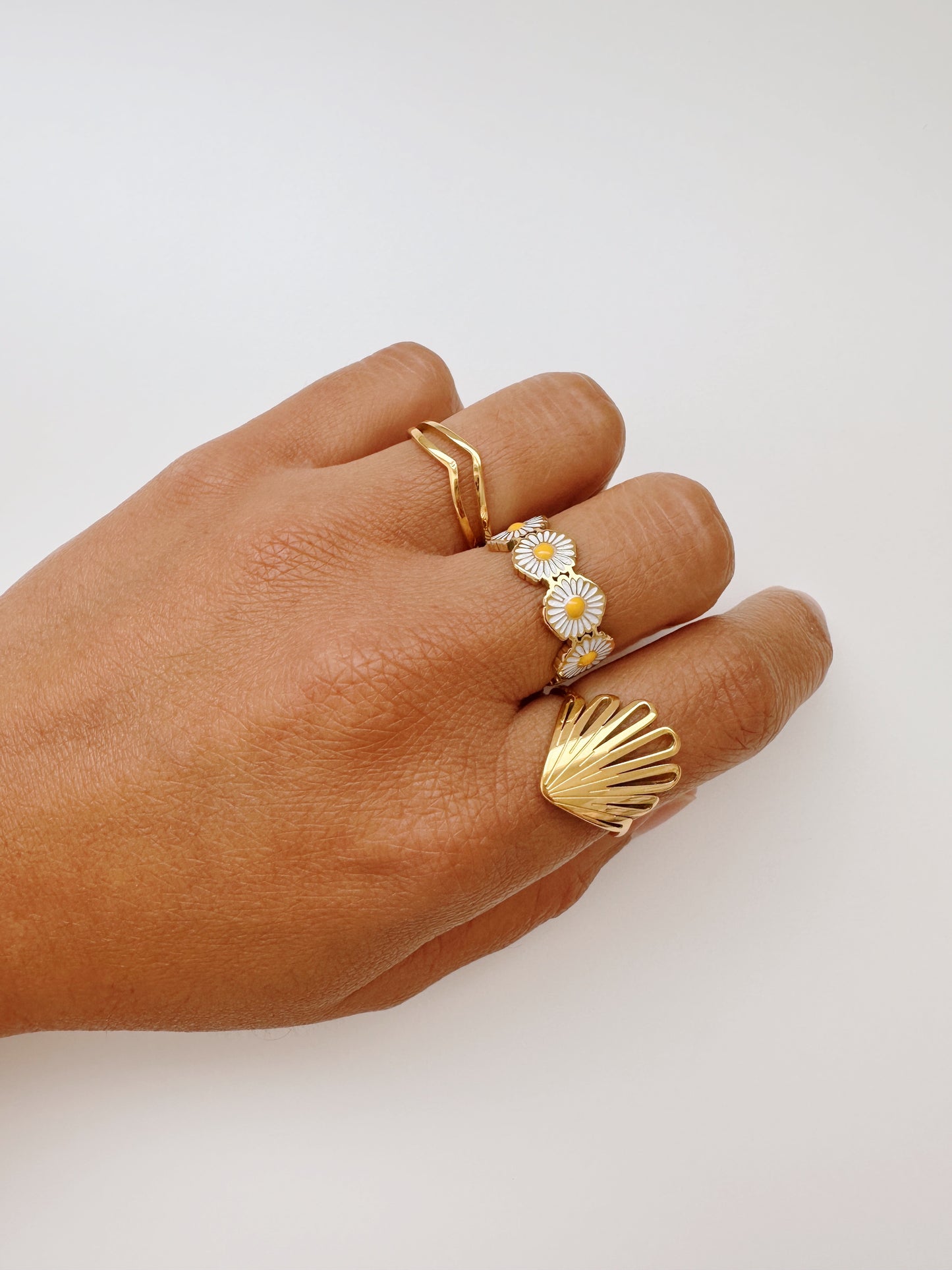 Daisy Band Ring