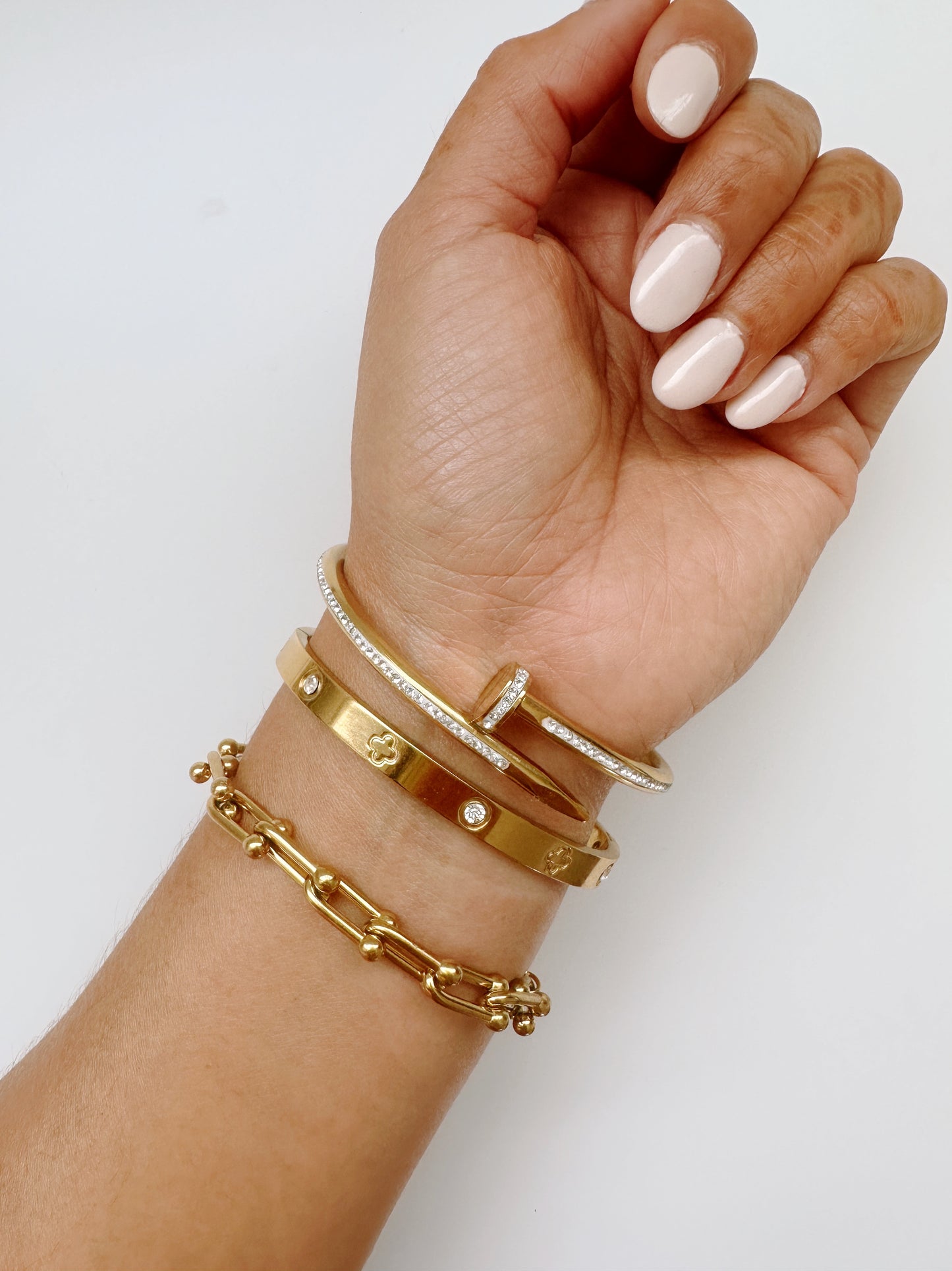 Lucille Gold Clover Bangle