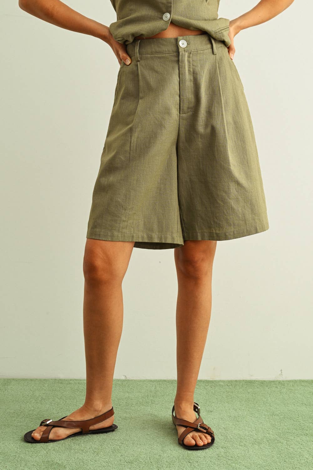 Olive Cotton Bermudas