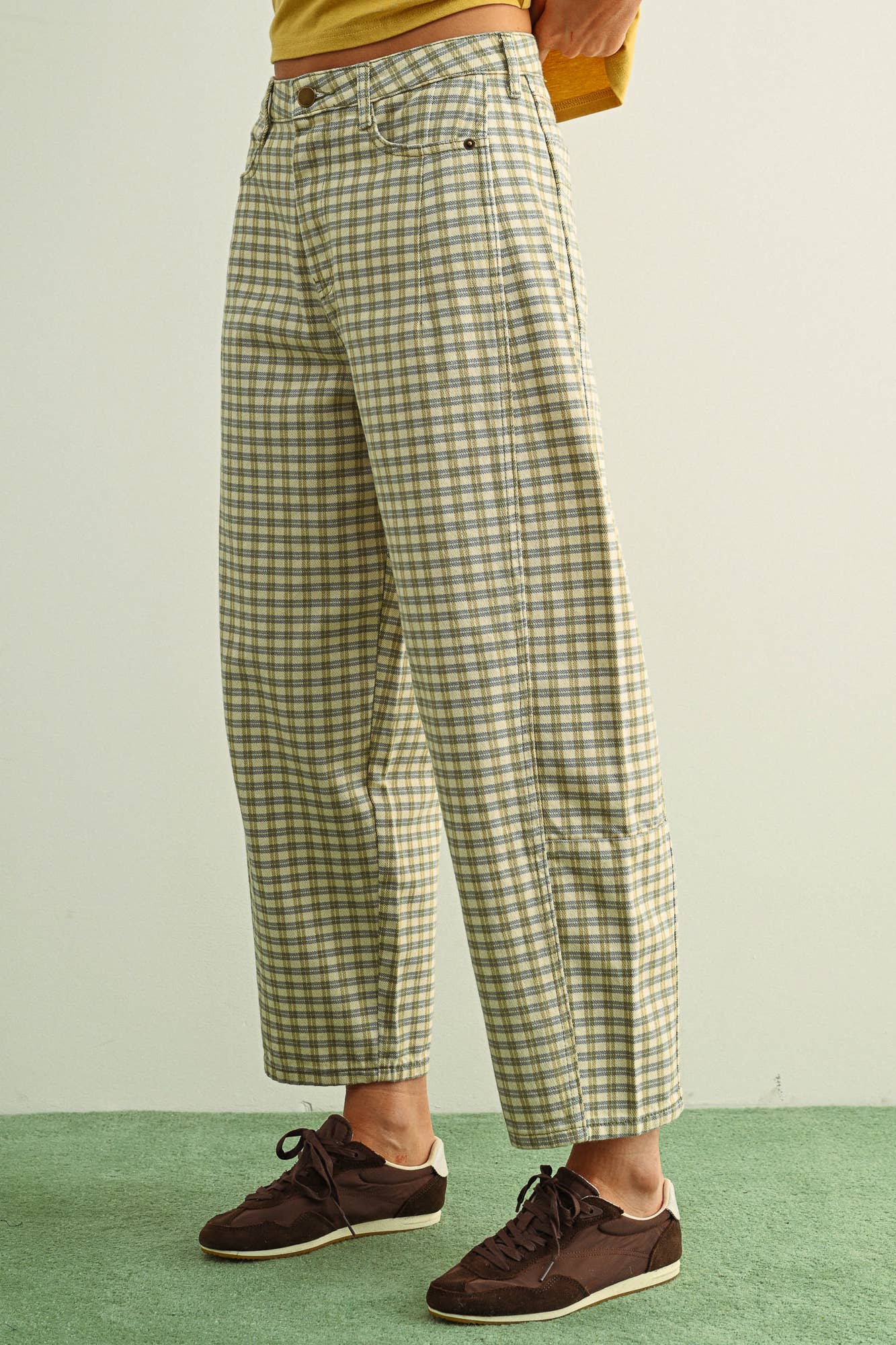 Kiwi Checkered Barrel Jeans