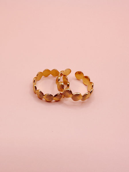 Goldie Shell Ring